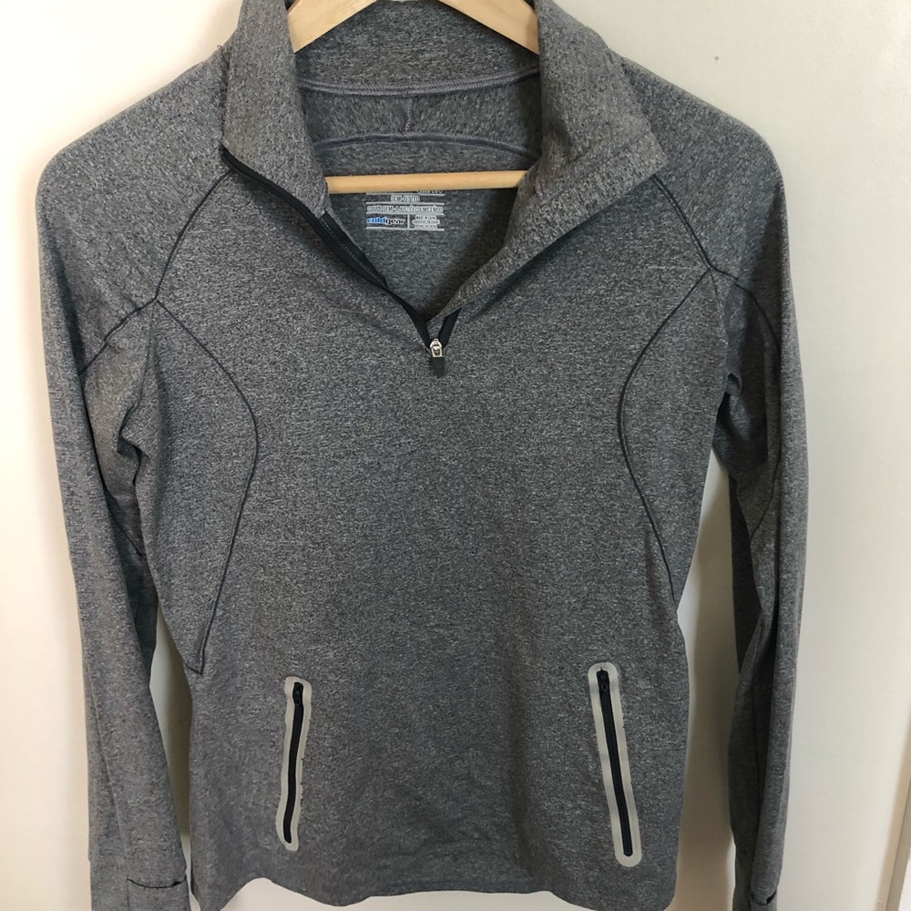Under Armor running top